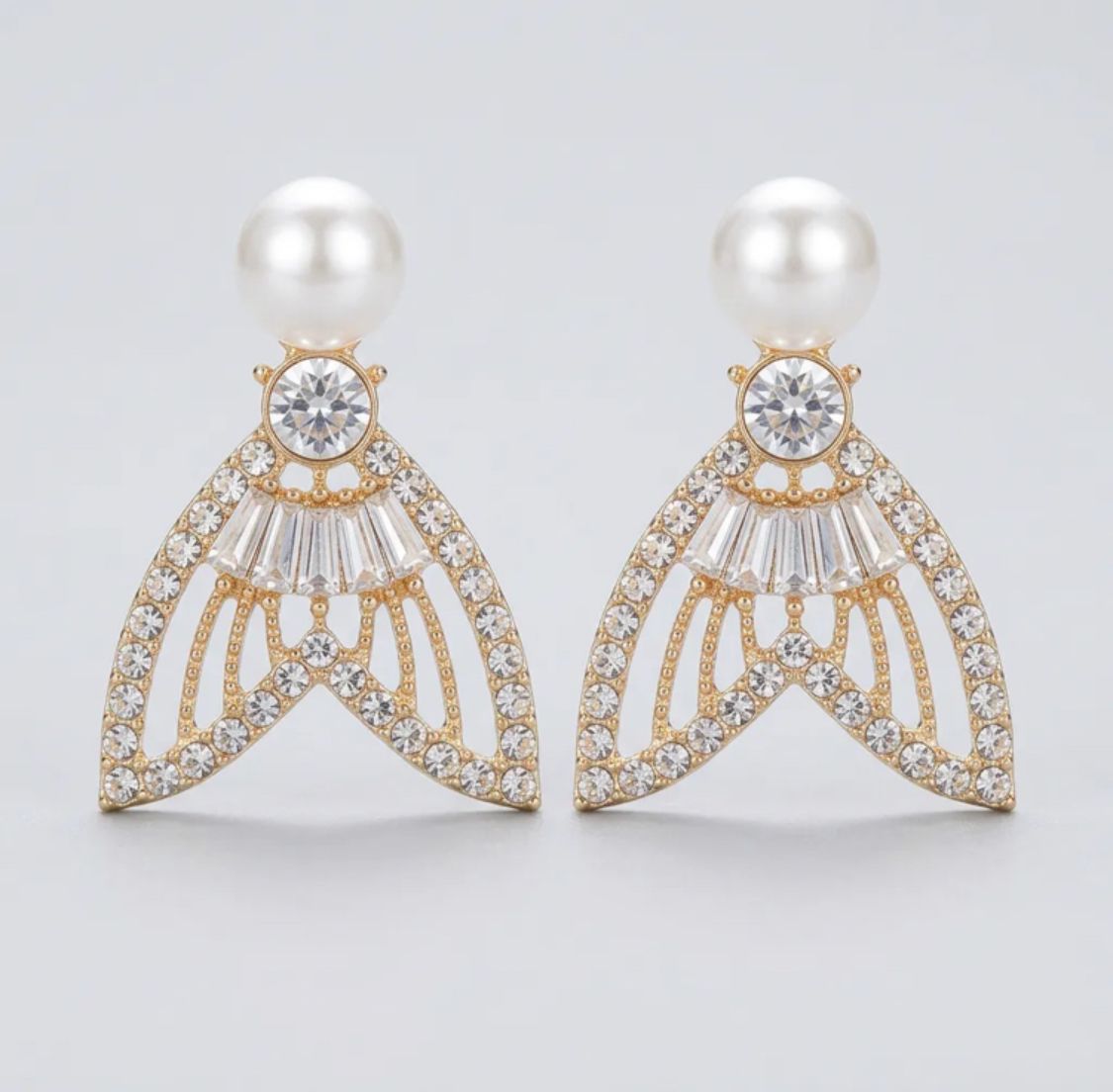 Zircon Stone Pearl Detail Earrings